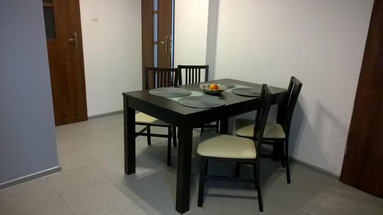 Ostoja Czersk Zamek Gora Kalwaria Apartamento Exterior foto