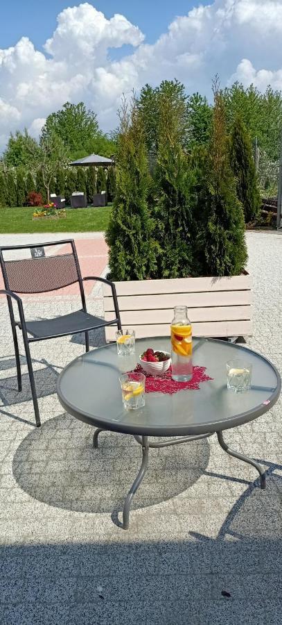 Ostoja Czersk Zamek Gora Kalwaria Apartamento Exterior foto