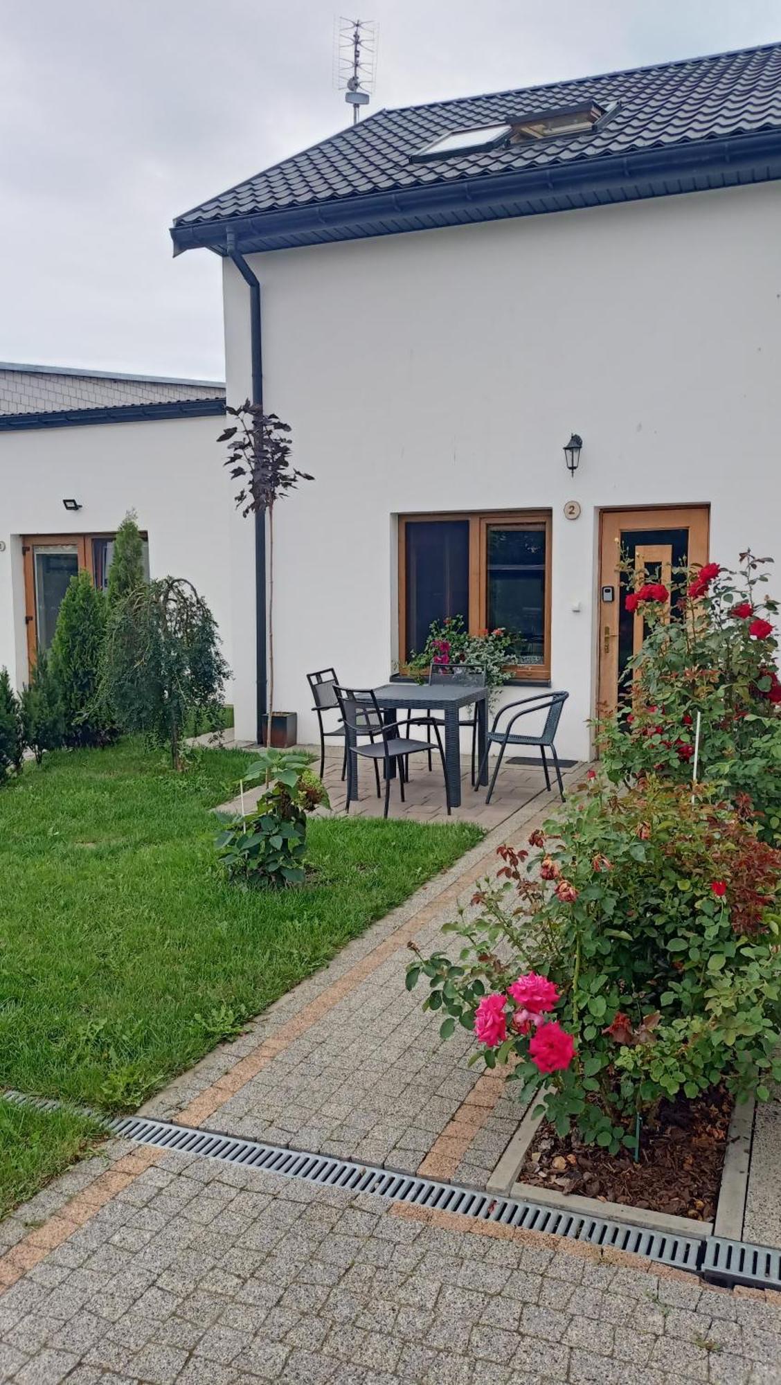 Ostoja Czersk Zamek Gora Kalwaria Apartamento Exterior foto